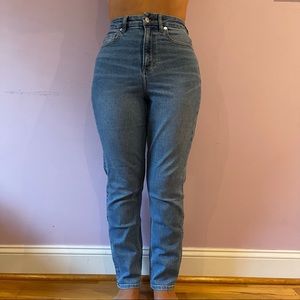 American eagle curvy mom jeans size US 2 regular